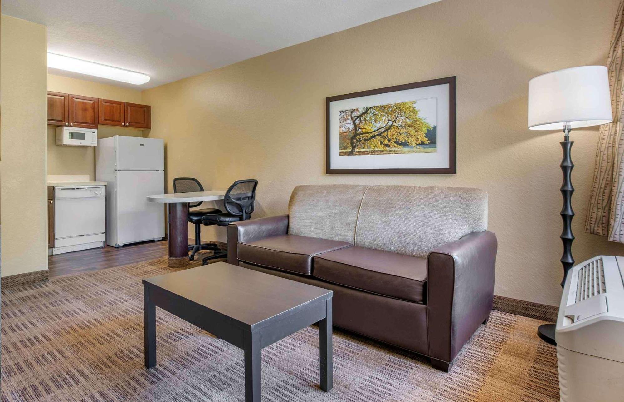 Extended Stay America Suites - Raleigh - Rtp - 4919 Miami Blvd Дарем Экстерьер фото