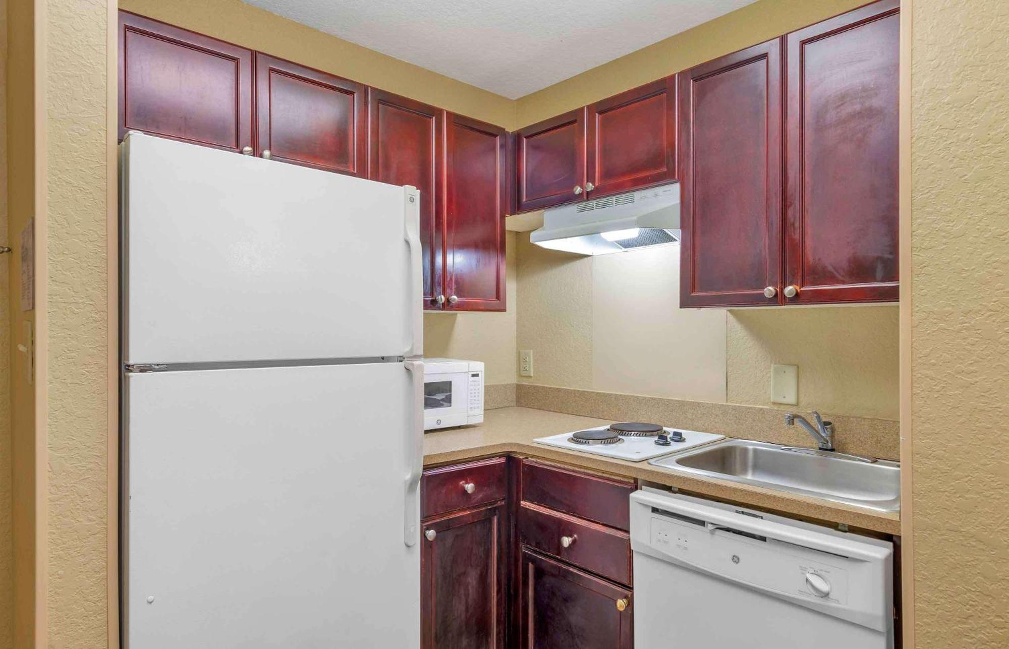 Extended Stay America Suites - Raleigh - Rtp - 4919 Miami Blvd Дарем Экстерьер фото