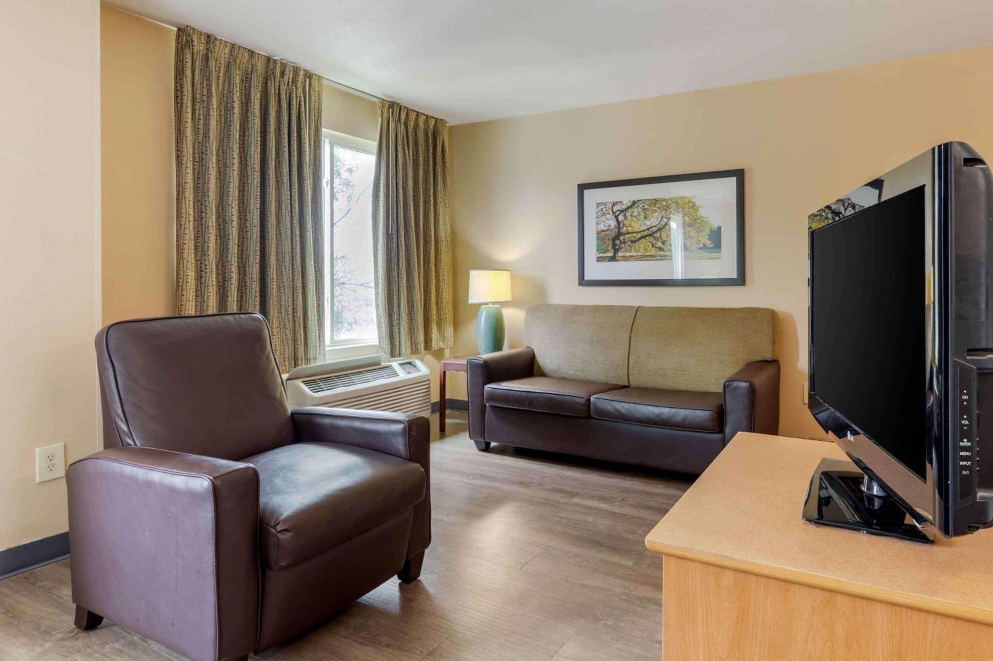 Extended Stay America Suites - Raleigh - Rtp - 4919 Miami Blvd Дарем Экстерьер фото