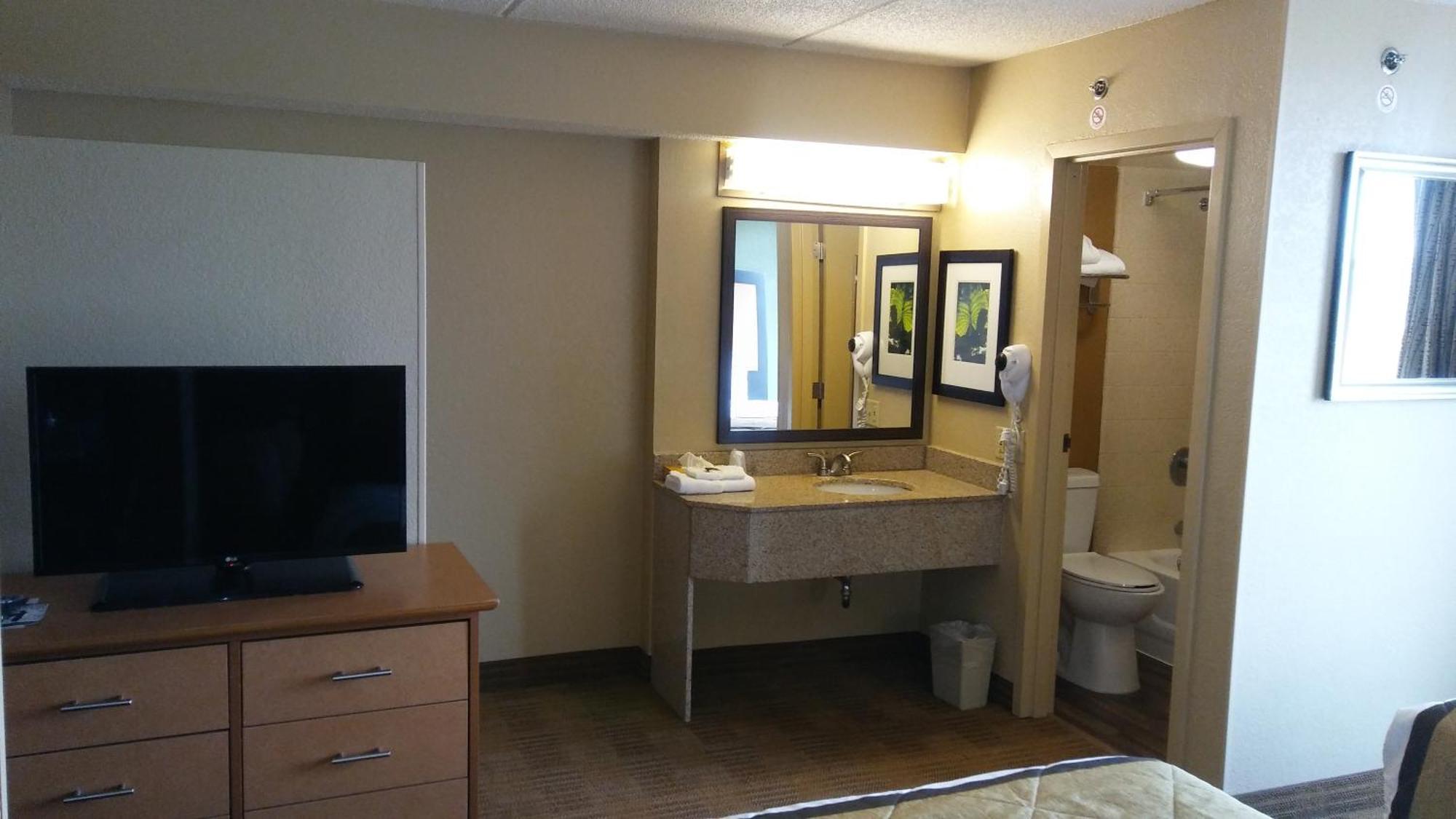 Extended Stay America Suites - Raleigh - Rtp - 4919 Miami Blvd Дарем Экстерьер фото