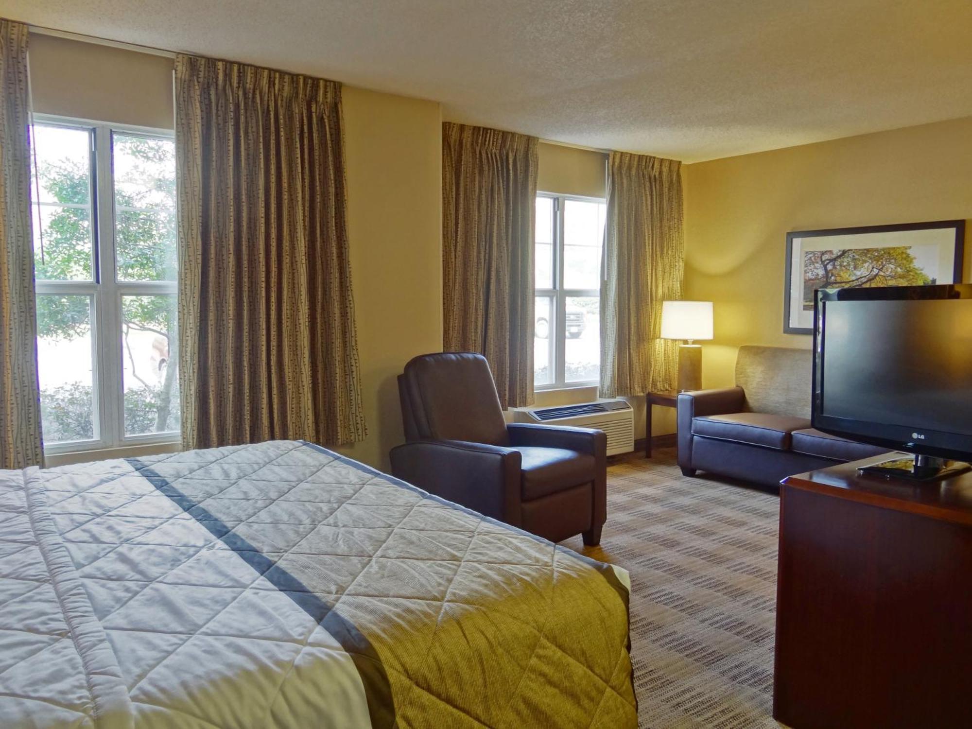 Extended Stay America Suites - Raleigh - Rtp - 4919 Miami Blvd Дарем Экстерьер фото